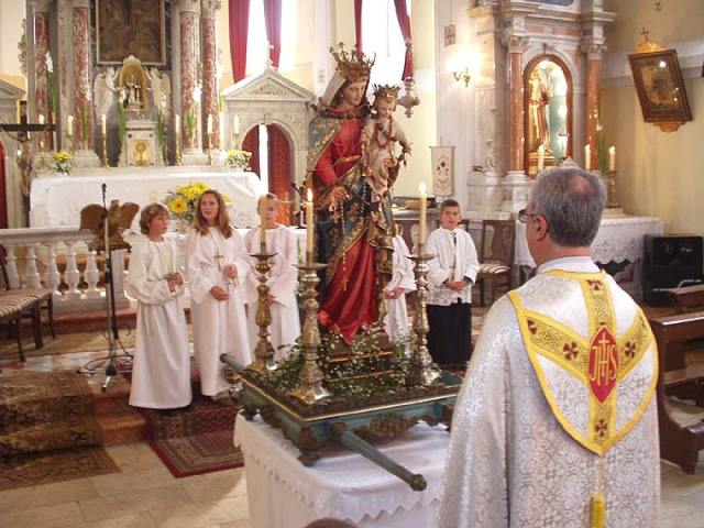 Adoração a Maria Croacia