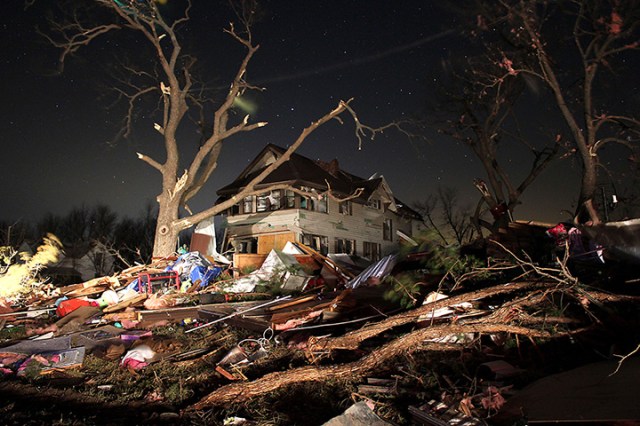 Harveyville, Kansas, USA: Damage after a tornado passed through the town