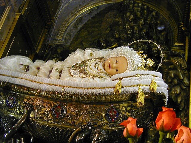 Natividade da Rainha Pura Maria contra a biblia